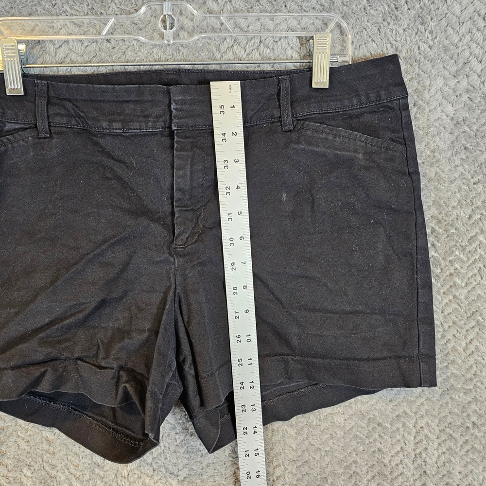 Old Navy Pixie Black Chino Shorts Womens Size 6 Mid Rise Stretch Cotton Casual - Picture 3 of 5